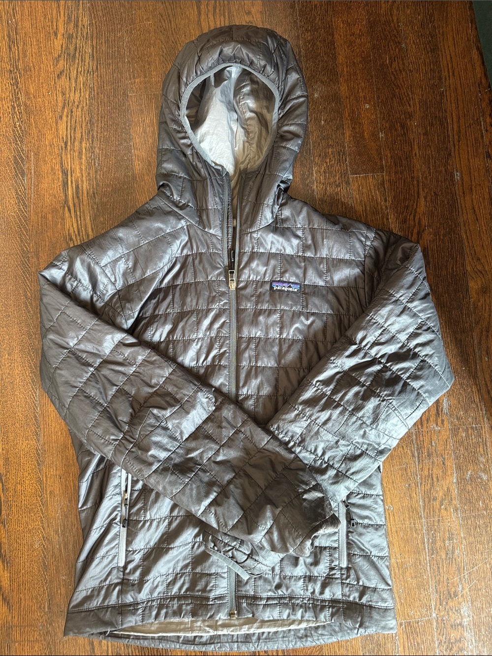 Patagonia Hooded Quilted Puffer Jacket - Gray